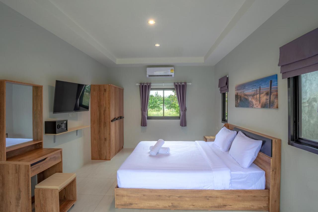 Malinee Resort Bang Tao Beach  Exterior photo